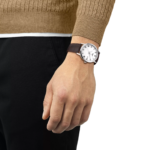 ⁦ساعة تيسو كلاسيك دريم كوارتز – 42 ملم | Tissot Classic Dream Quartz – 42mm⁩ - الصورة ⁦4⁩