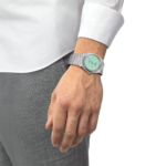⁦ساعة تيسو PRX كوارتز – 40 ملم (أزرق متدرّج) | Tissot PRX Quartz – 40mm Blue Sunray⁩ - الصورة ⁦4⁩